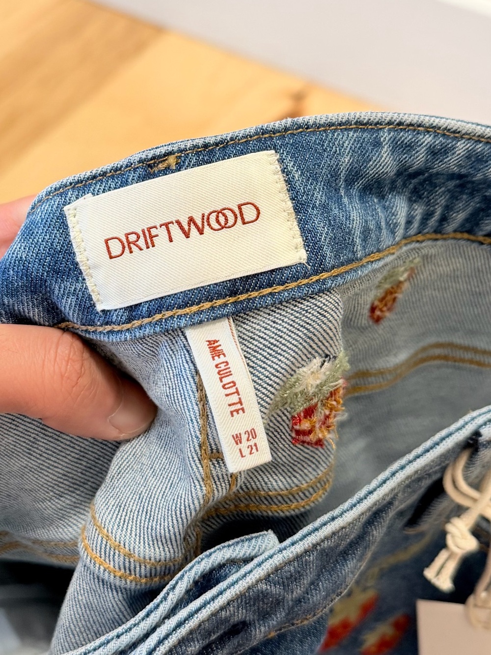 NWT Driftwood Women’s Amie Embroidered Strawberry Culotte Denim Jean - Picture 4 of 5